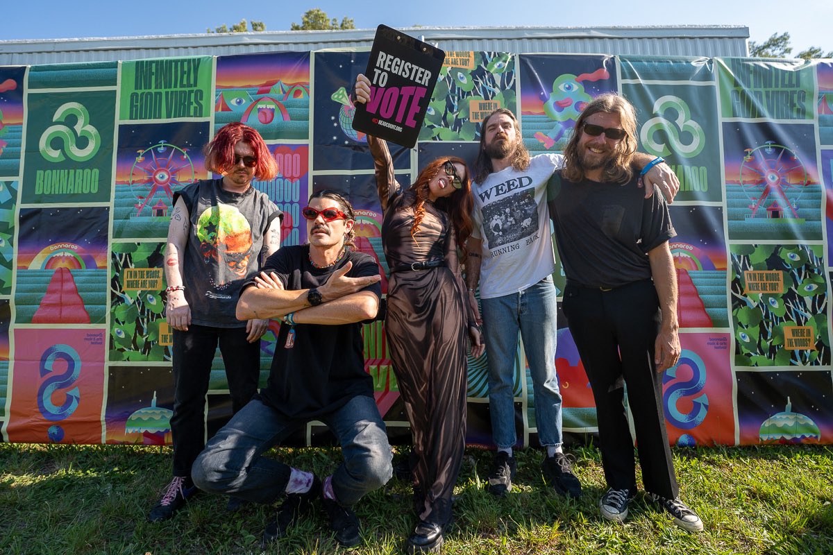 GROUPLOVE (@grouplove) on Twitter photo 🗳️Happy #NationalVoterRegistrationDay 🗳️
Your voice matters 🗣️ and registering to vote is the first step in making it heard! Check your voter status or register now with <a href="/HeadCountOrg/">HeadCount | Register To Vote</a> at HeadCount.org/Register 🗳️Happy #NationalVoterRegistrationDay 🗳️
Your voice matters 🗣️ and registering to vote is the first step in making it heard! Check your voter status or register now with <a href="/HeadCountOrg/">HeadCount | Register To Vote</a> at HeadCount.org/Register