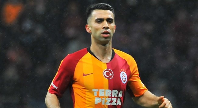 💥 Gaziantep FK forması giyen Emre Taşdemir, 28. dakikada Muslera ile karşı karşıya kaldığı pozisyonda şut çekmedi!