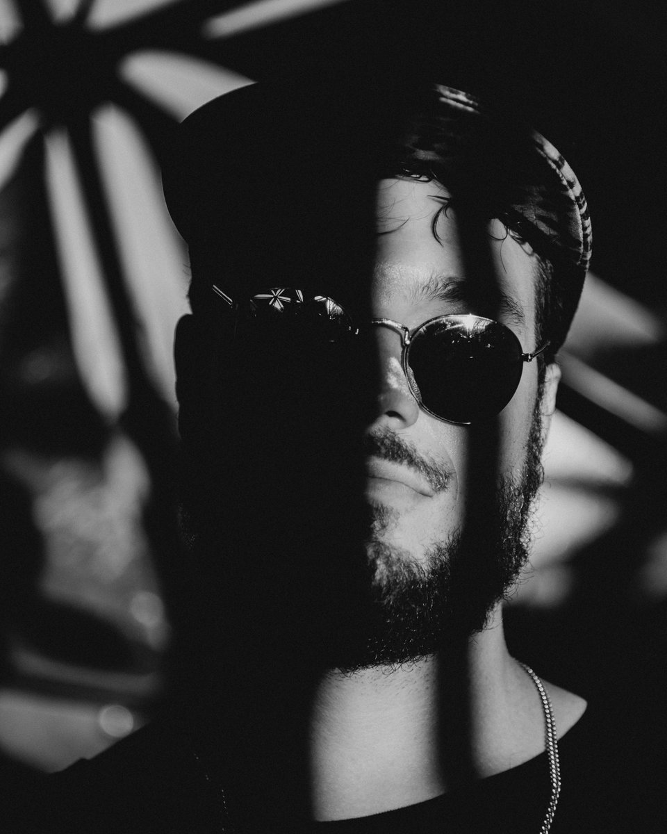 inrotationmusic's tweet photo. OUT NOW via #INROTATION // @Qlankmusic  - Therapy 💊 https://t.co/xnyJpCIpkM