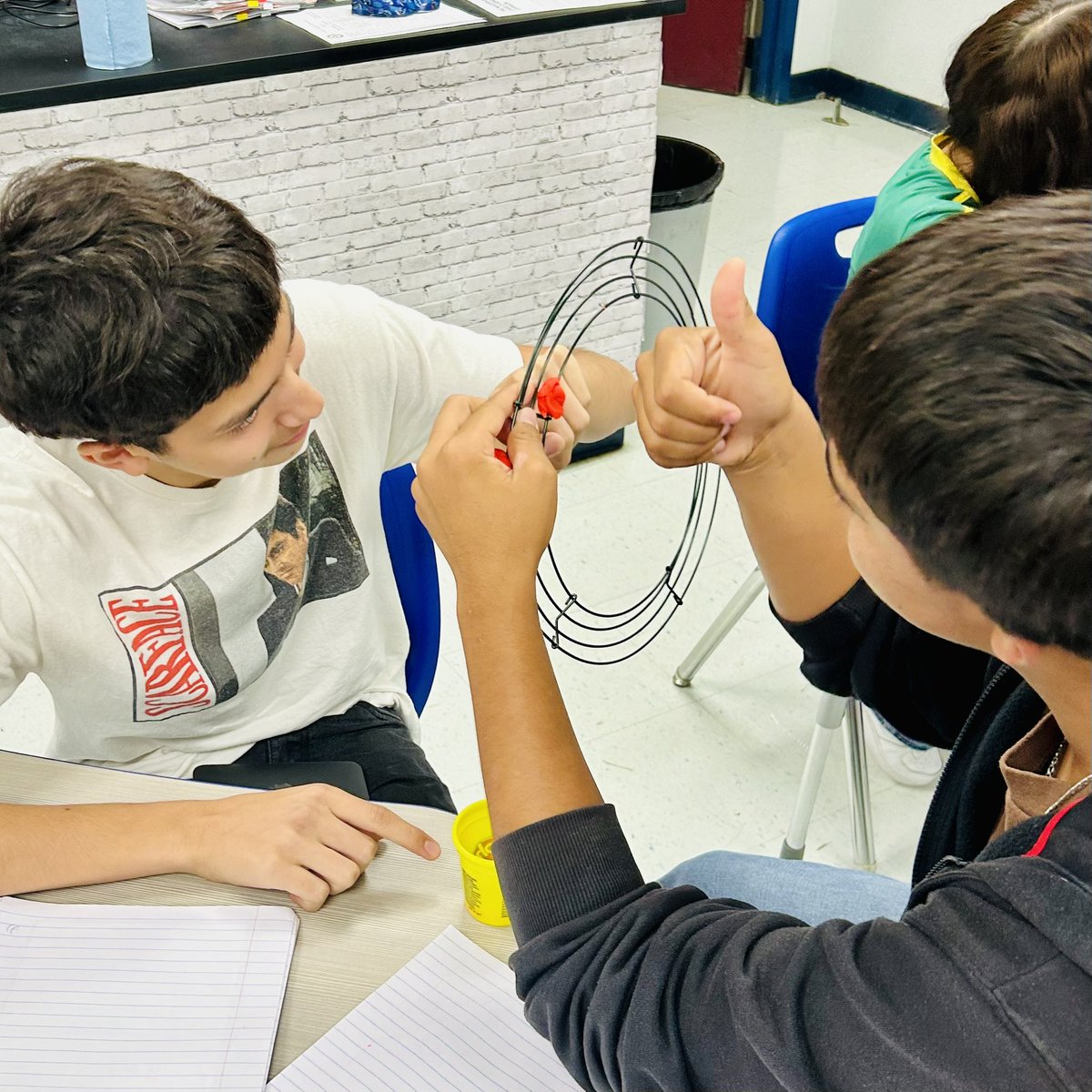 Whoever said chemistry was “BOHR-ing” doesn’t know what they’re talking about! Students worked in groups to create Bohr models of different elements. ⚛️ #SEHSTheBest #BohrModels #DoYouEvenScienceBro