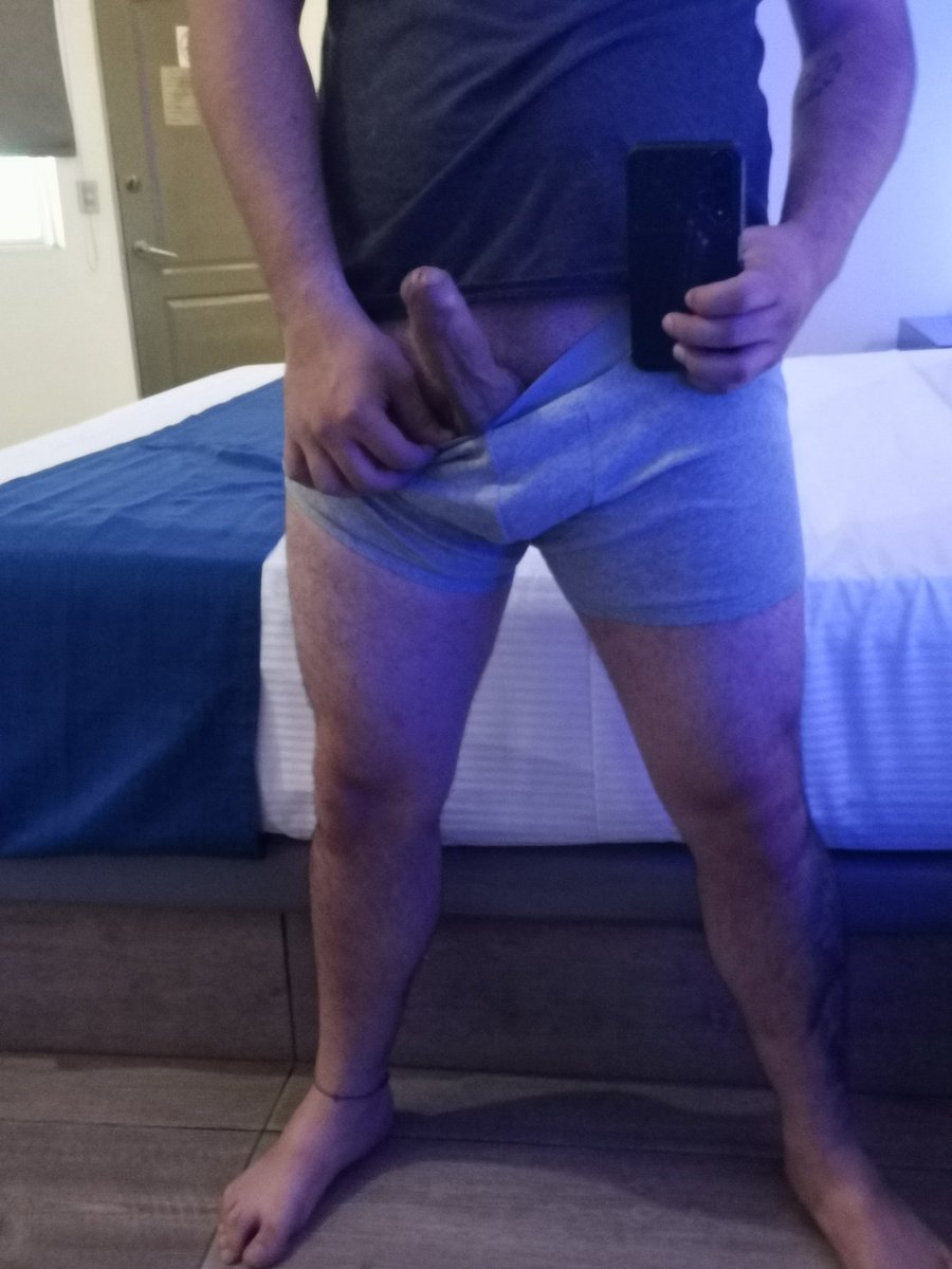 😈