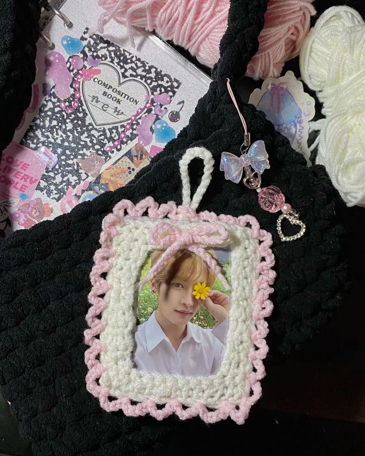 sassywonuu's tweet image. Örgü holder örüyorum istediğiniz modeli atmanız yeterli @bujosatis @bujo_sell @randombujo @bujo_go @bujoshoptr