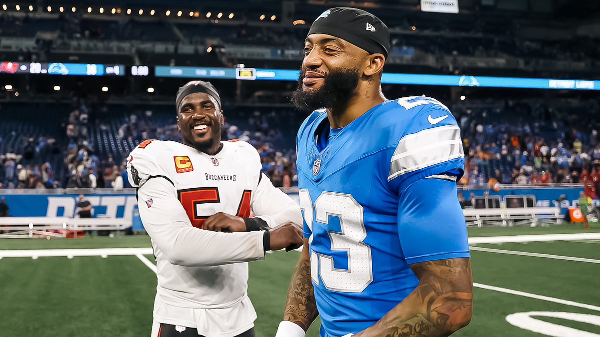 Buccaneers's tweet photo. Family ties 🤞 https://t.co/ifrCQ7c3OY