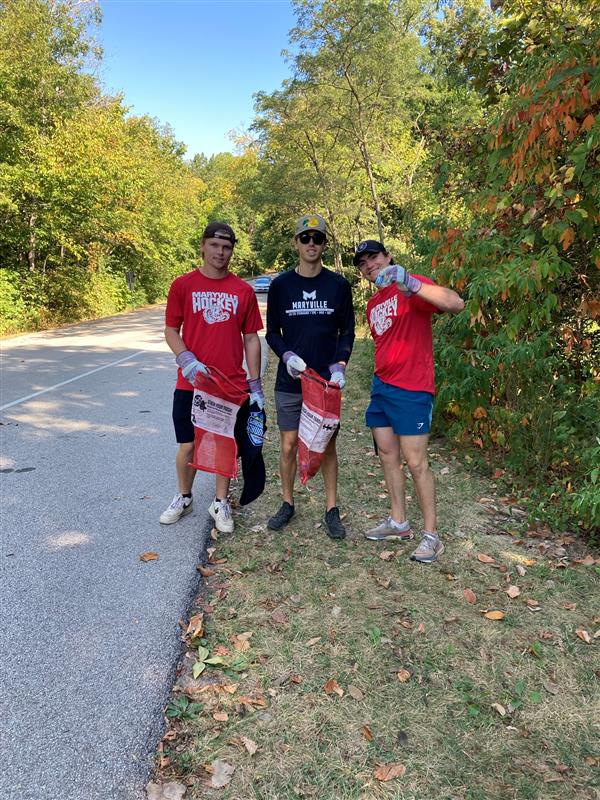 Volunteer O'Fallon (@vol_ofallon) on Twitter photo Thank you to <a href="/MaryvilleU/">Maryville University</a> for another year of Maryville Reaches Out serve day. We appreciate your hard work at Fort Zumwalt Park! #MRO24 Thank you to <a href="/MaryvilleU/">Maryville University</a> for another year of Maryville Reaches Out serve day. We appreciate your hard work at Fort Zumwalt Park! #MRO24