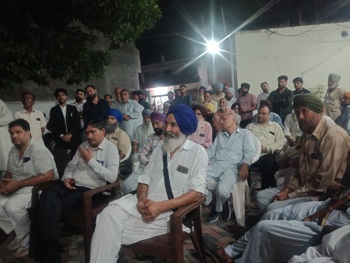dampy_malhotra's tweet photo. Addressed congress workers at vill. Saketri &amp; Mahadevpur, Panchkula..
#haryanaassemblypolls https://t.co/5dGbmbhkq7
