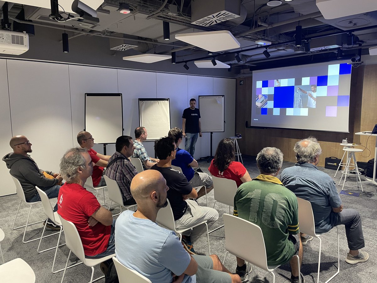 🚀 ¡Empezamos nueva temporada de #AdevintaSpainMeetups en nuestras oficinas!

Hoy, con una charla organizada por <a href="/BCNFreeSoftware/">Barcelona Free Software</a> sobre la tecnología de <a href="/boscosystem/">Chronojump Boscosystem</a>.