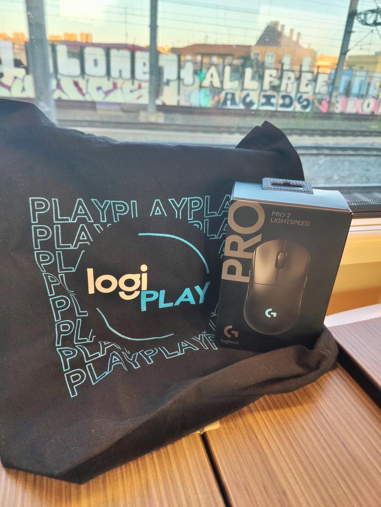 Detallazo por parte de <a href="/LogitechG_ES/">Logitech G España</a> en el Logiplay 😍

Gran experiencia y feliz de colaborar con esta gran marca! Se vienen productos top 🎉

#LOGIPLAY