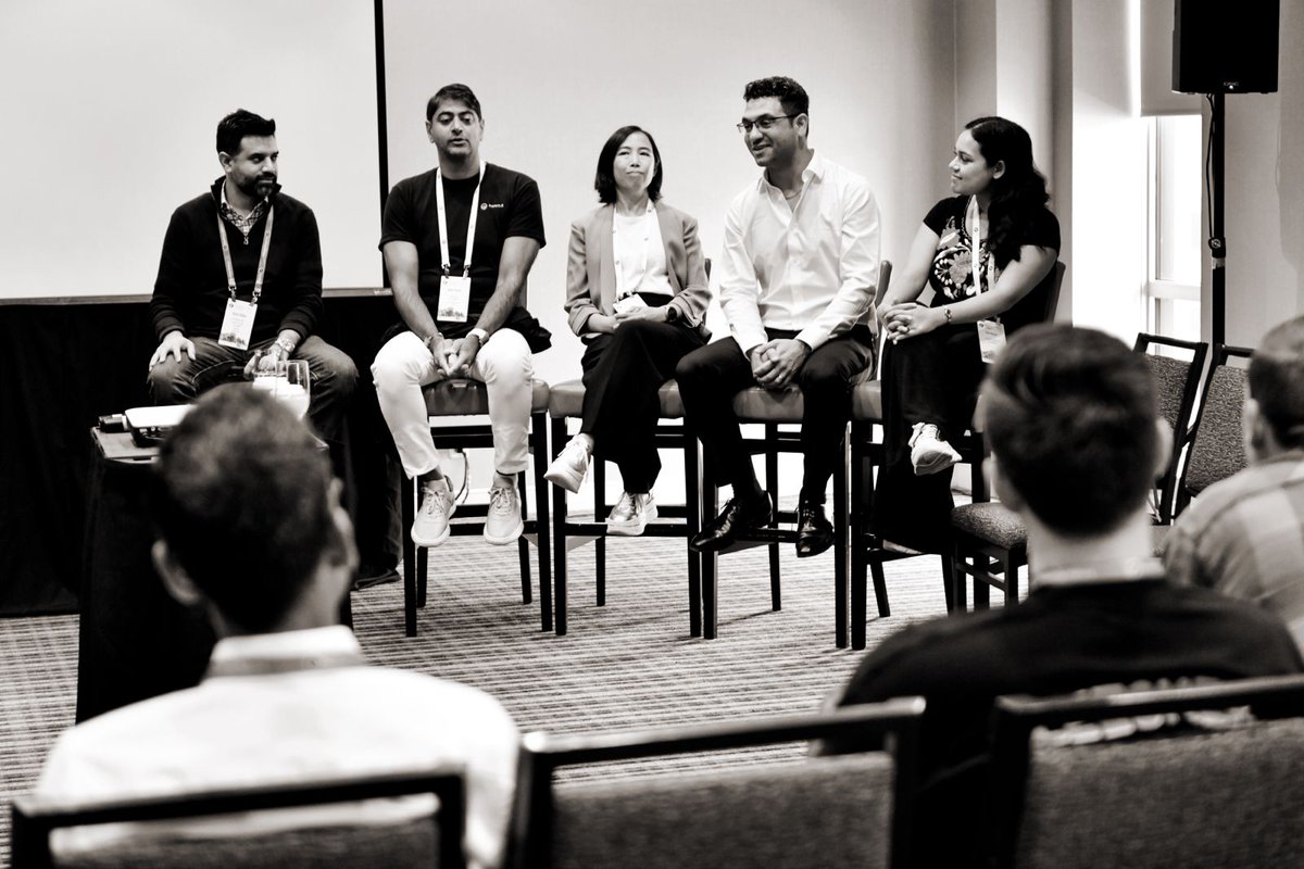 KauffmanFellows's tweet photo. We heard all of the secrets behind Canadian founder success, featuring Amar Varma, @MartinBasiri, Tahin Monzoor, and @sylvng. Moderated by @kgillani (KF25). Grateful for the invaluable insights and wisdom shared by these accomplished entrepreneurs! #KFSummit #CanadianFounders https://t.co/iJcejIWDWR