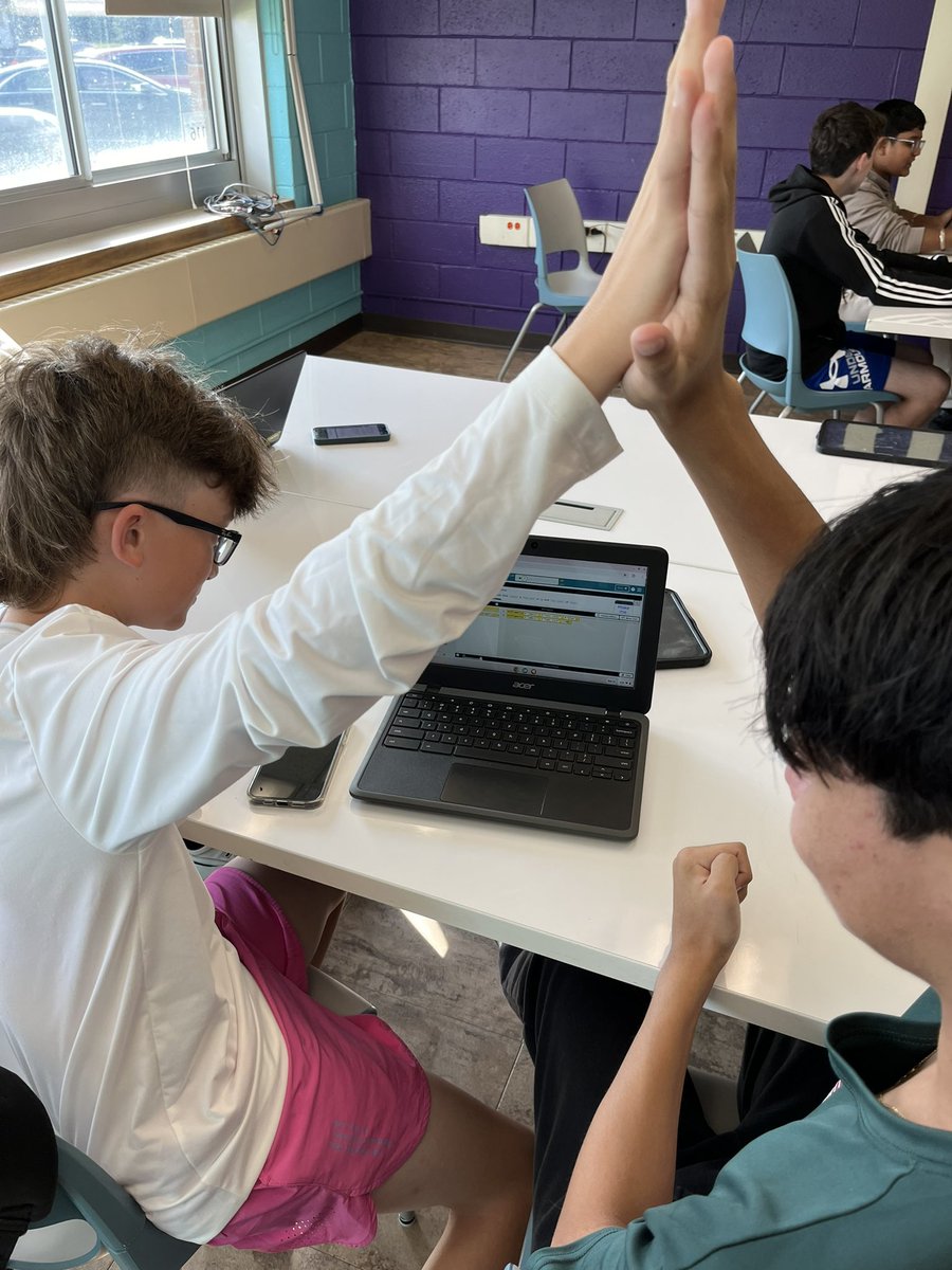 mmcshane_teach's tweet image. In #APCSP, learners participated in pair programming as they learned how to build apps. This allowed them to experience Big Idea 1, Creative Development! It was great seeing the smiles on their faces as they worked together to learn a new skill. @mineolahs #MineolaProud