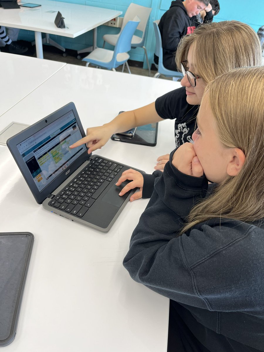 mmcshane_teach's tweet image. In #APCSP, learners participated in pair programming as they learned how to build apps. This allowed them to experience Big Idea 1, Creative Development! It was great seeing the smiles on their faces as they worked together to learn a new skill. @mineolahs #MineolaProud