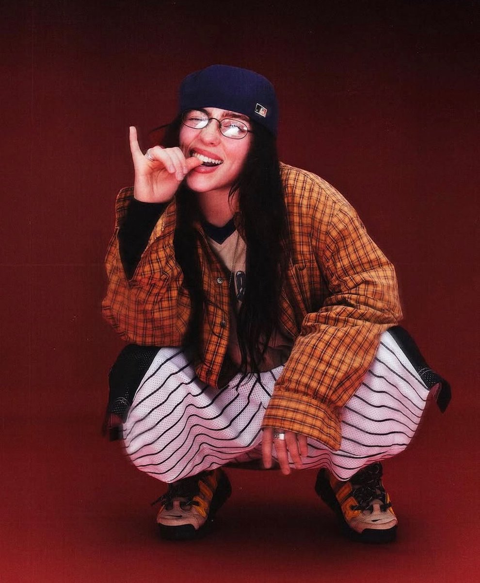 not the ilomilo theory coming back again 😭