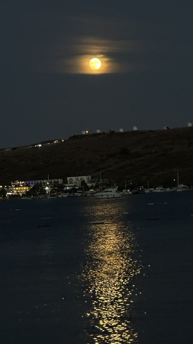 🌕

#dolunay #AYTUTULMASI