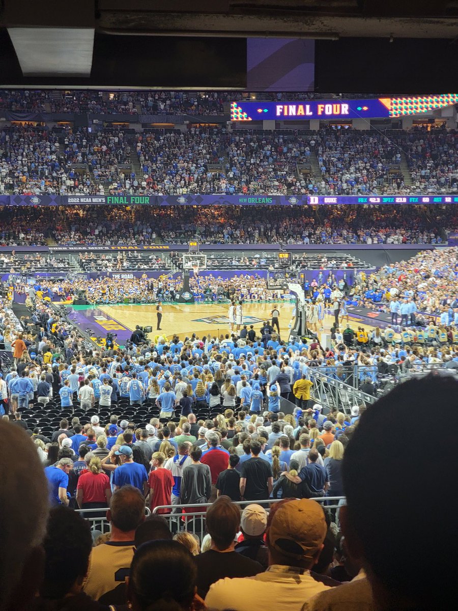 _SimplyDa's tweet image. So much can happen in 3 years. Thank you for the love, laughs, and lessons. Chapel Hill is a special place, grateful to have been a Tar Heel #GDTBATH 🏀🏌‍♂️🤸🏿‍♀️🥍