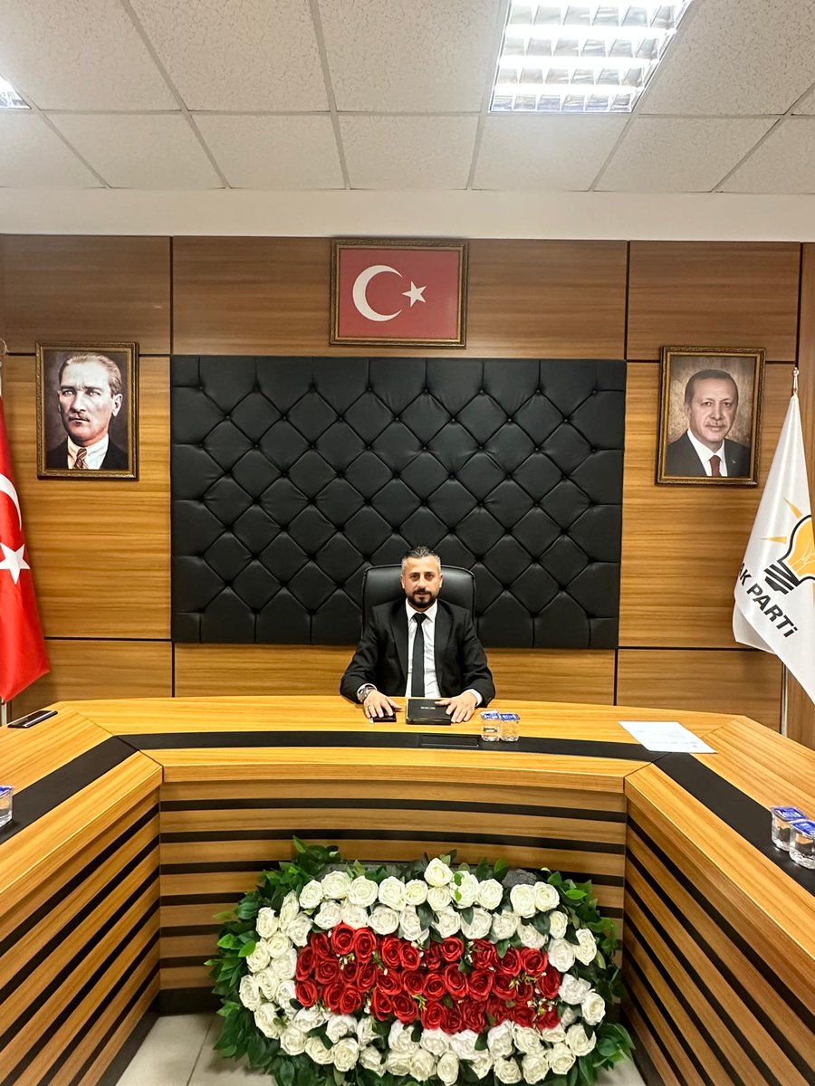 emre_guzelsoy's tweet photo. 📌Ak Parti Bitlis Merkez İlçe Başkanlığı 

Haftalık Yönetim Kurulu Toplantımızı Gerçekleştirdik.

Kongre süreçlerimiz ile alakalı yapılan toplantımızın hayırlara vesile olmasını dilerim.
Milletimize hizmet yolunda 
#Durmakyokyoladevam https://t.co/PaqIR9UNV7