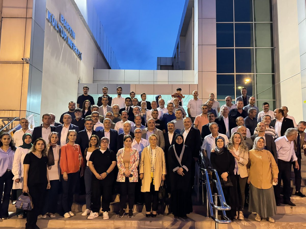 📍 Bartın 
#TürkiyeBuluşmaları kapsamında  teşkilatımız ve mahalle başkanlarımızla bir araya gelerek istişare toplantımızı gerçekleştirdik. 

Birlikte yürüdüğümüz bu yolda gösterdikleri gayret için yürekten teşekkür ediyorum.