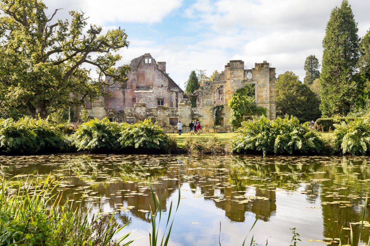 1Candy1Man's tweet photo. A visit to Scotney Castle, Kent today 17 09 2024. https://t.co/SoWmOMogqa