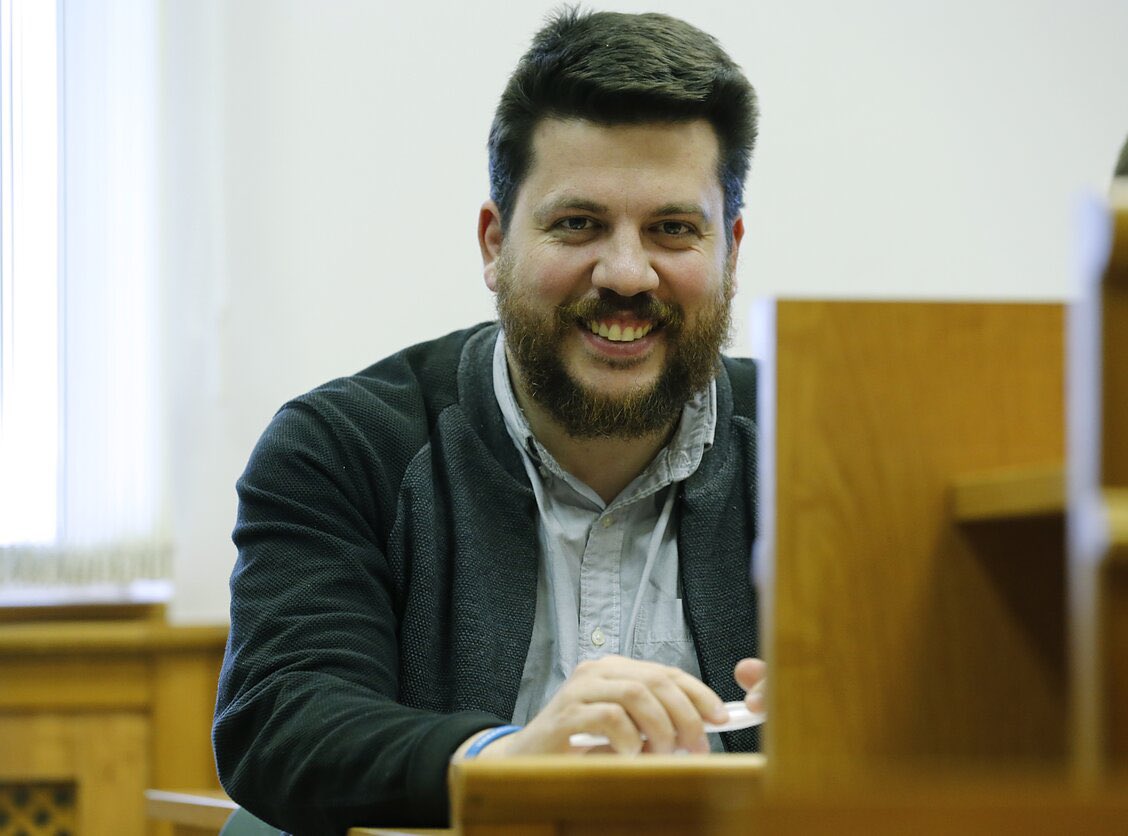 Бывший топ-менеджер ЮКОСа пишет, что недавно перевел ФБК полмиллиона долларов и требует ответов Волкова:

«Уважаемый Леонид, я хоть и не 
Лев Толстой, но в сложившейся ситуации «не могу молчать», и Вы хорошо знаете, почему я имею моральное право задавать прямые вопросы и