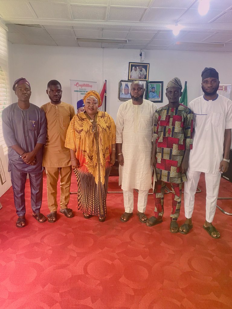 AdewaleSalman's tweet photo. As the Coordinator of the Global Youth Parliament  (GYP) in Osun State, I'm honoured to have presented my Letter of Credence to Hon. Commissioner for Youths, Hon. Olalekan Moshood Olagunju and met with the Permanent Secretary at the Ministry of Youths @Osun_State_Gov. https://t.co/u0Y0YlOCvG