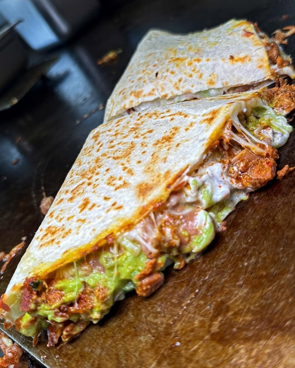 Quesadilla!! 🔥😱 #TacoTuesday #MEXICALI