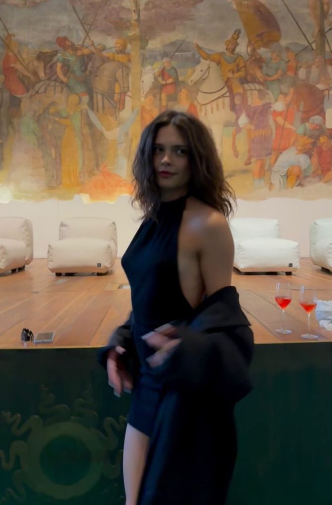 Defleuur's tweet image. ᅠᅠ

                       𐙚• all  is  fair  in  love  
                      and   war，and  thisᅠᅠ
                            is a bit of both.
ᅠᅠ
ᅠᅠ