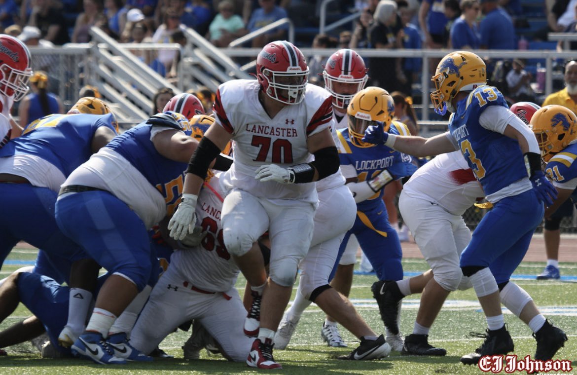haffa_owen's tweet photo. Past two games were great Week1 Lancaster vs McQuaid, Week2 Lancaster vs Lockport. Great effort from both teams. Getting better each week.🔴⚔️⚫️@LHSfballLegends @LITMINC 

https://t.co/aysbtzNz4O https://t.co/oVxQLWhoM6