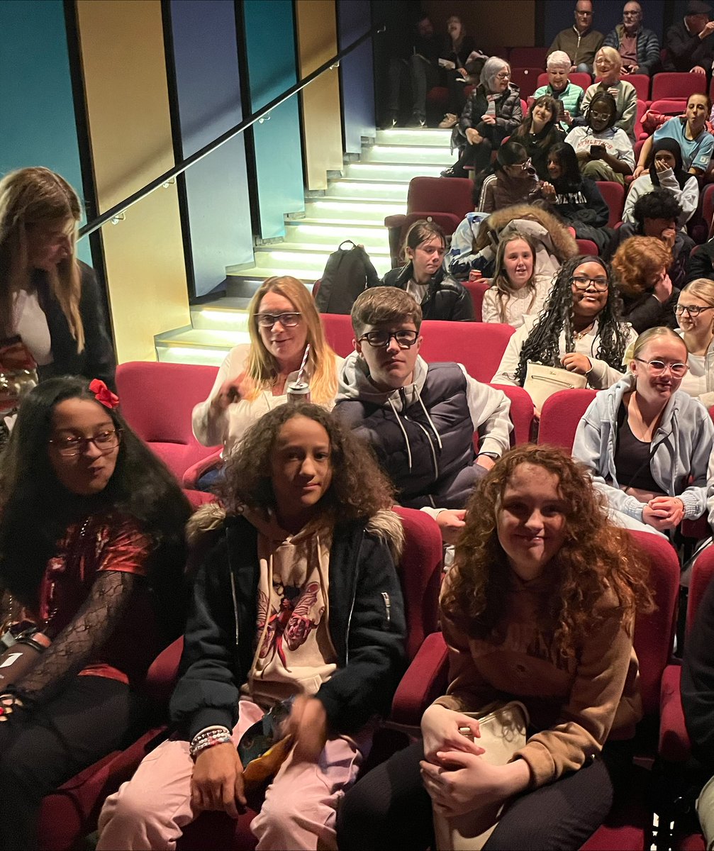 English at GAA 📚📖🎭📝 tweet media