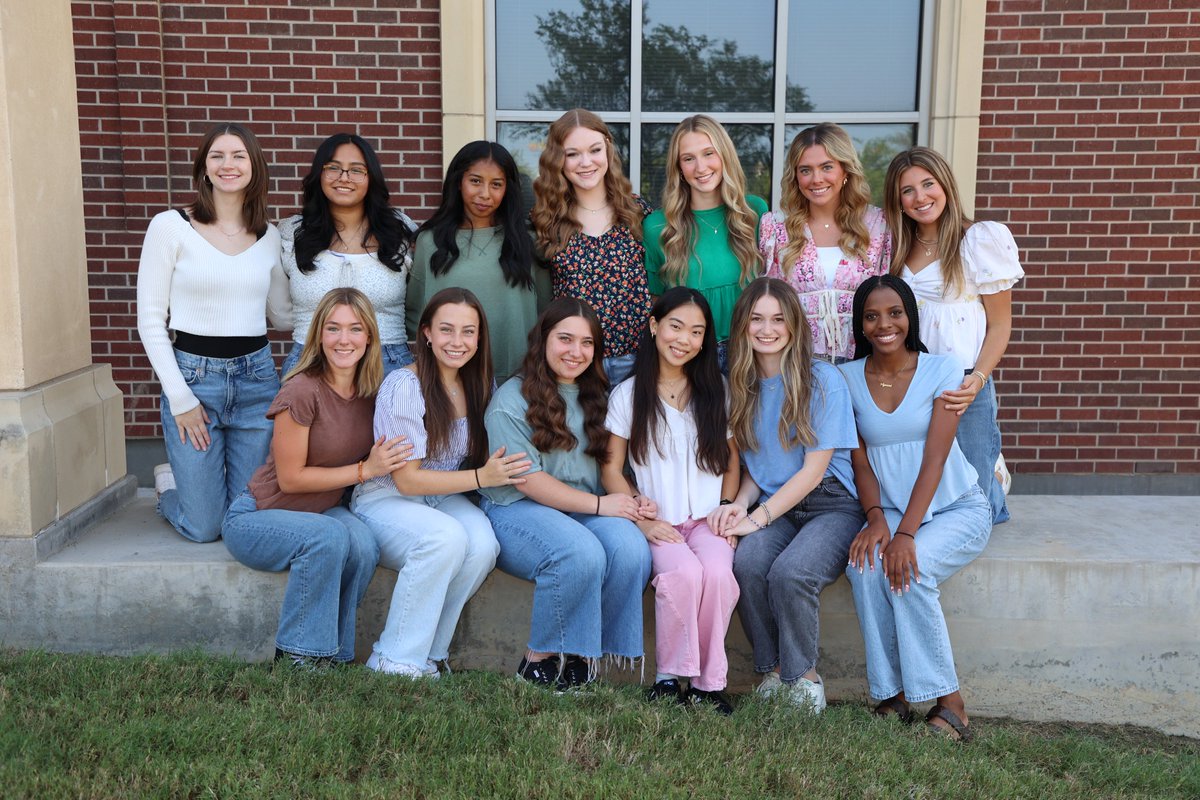 Your 2024 DHS Homecoming Court!!
Back row (L to R): Sahara Derosette, Breanna Conejo, Yuli Salado, Kaelie Massenburg, Emmerson Dickinson, Carli Mackay, Estelle Shires
Front row (L to R):Gretel Hix, Layne Sparlin, Beth Anne Kirkbride, Mai Ueno, Avery Hancock, Ayonna Babers