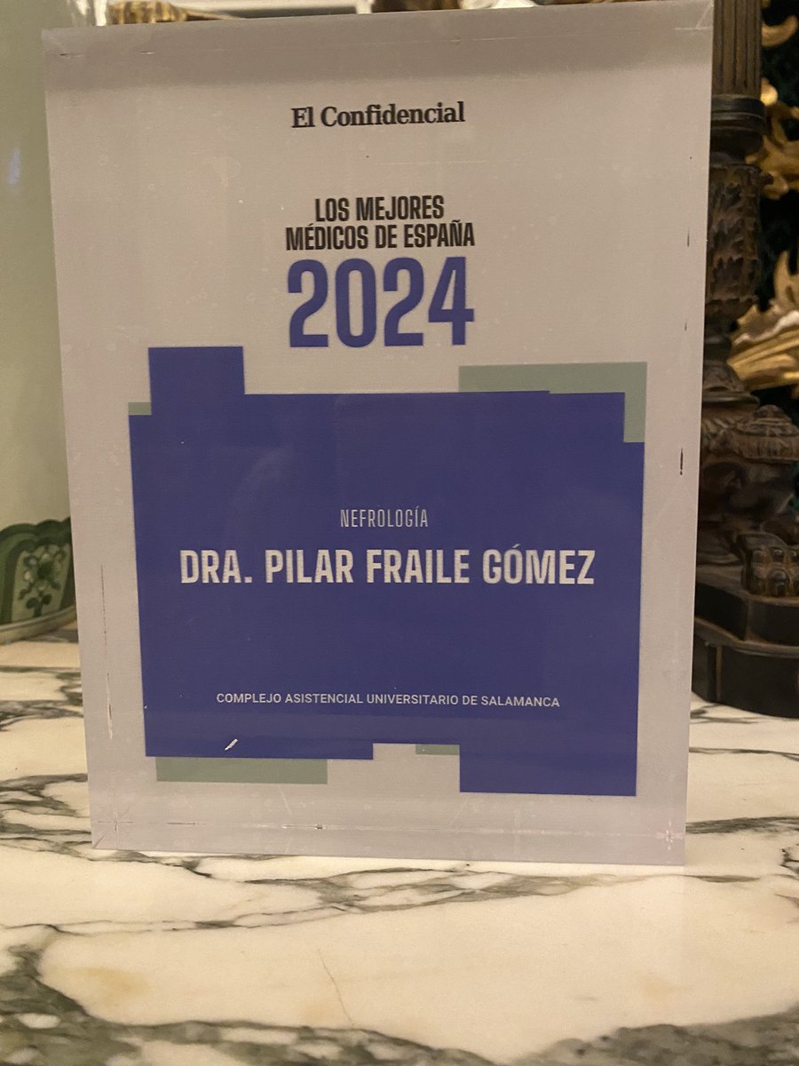 Pilar Fraile (@pilarfraile3) on Twitter photo Gracias a los “anónimos”, a todos los que han contribuido a que hoy recoja el premio del <a href="/elconfidencial/">El Confidencial</a>: nefrólogos <a href="/NefrologiaSa/">Nefrologia Hospital Universitario de Salamanca</a> , residentes, enfermeras, tcaes, celadores, administrativos…mi familia y dirección del centro.Vosotros me habéis llevado en volandas! #SomosCAUSA Gracias a los “anónimos”, a todos los que han contribuido a que hoy recoja el premio del <a href="/elconfidencial/">El Confidencial</a>: nefrólogos <a href="/NefrologiaSa/">Nefrologia Hospital Universitario de Salamanca</a> , residentes, enfermeras, tcaes, celadores, administrativos…mi familia y dirección del centro.Vosotros me habéis llevado en volandas! #SomosCAUSA