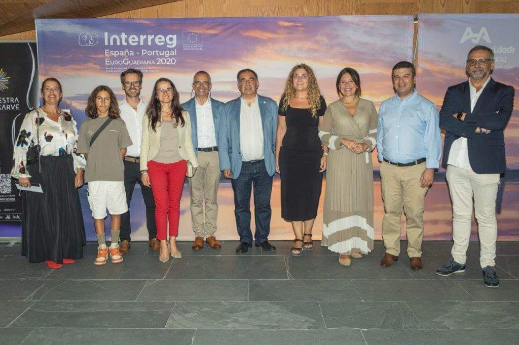 CCDR ALGARVE, I.P. (@ccdr_algarve) on Twitter photo DIA #INTERREG DA #COOPERAÇÃO | <a href="/orqdoalgarve/">Orquestra do Algarve</a> visitou #Ayamonte e apresentou espetáculo inesquecível, liderado pelas irmãs <a href="/KristineBalanas/">Kristīne Balanas</a> e <a href="/MBalanas/">Margarita Balanas</a>
+INFO: ccdr-alg.pt/site/info/orqu…
#AlgarveFazBem <a href="/govpt/">República Portuguesa</a> <a href="/coesao_pt/">Coesão Territorial</a> #CCDRAlgarve <a href="/_joseapolinario/">José Apolinário</a> #EUROAAA <a href="/poctep/">Interreg España-Portugal</a> #CulturaAlgarve DIA #INTERREG DA #COOPERAÇÃO | <a href="/orqdoalgarve/">Orquestra do Algarve</a> visitou #Ayamonte e apresentou espetáculo inesquecível, liderado pelas irmãs <a href="/KristineBalanas/">Kristīne Balanas</a> e <a href="/MBalanas/">Margarita Balanas</a>
+INFO: ccdr-alg.pt/site/info/orqu…
#AlgarveFazBem <a href="/govpt/">República Portuguesa</a> <a href="/coesao_pt/">Coesão Territorial</a> #CCDRAlgarve <a href="/_joseapolinario/">José Apolinário</a> #EUROAAA <a href="/poctep/">Interreg España-Portugal</a> #CulturaAlgarve