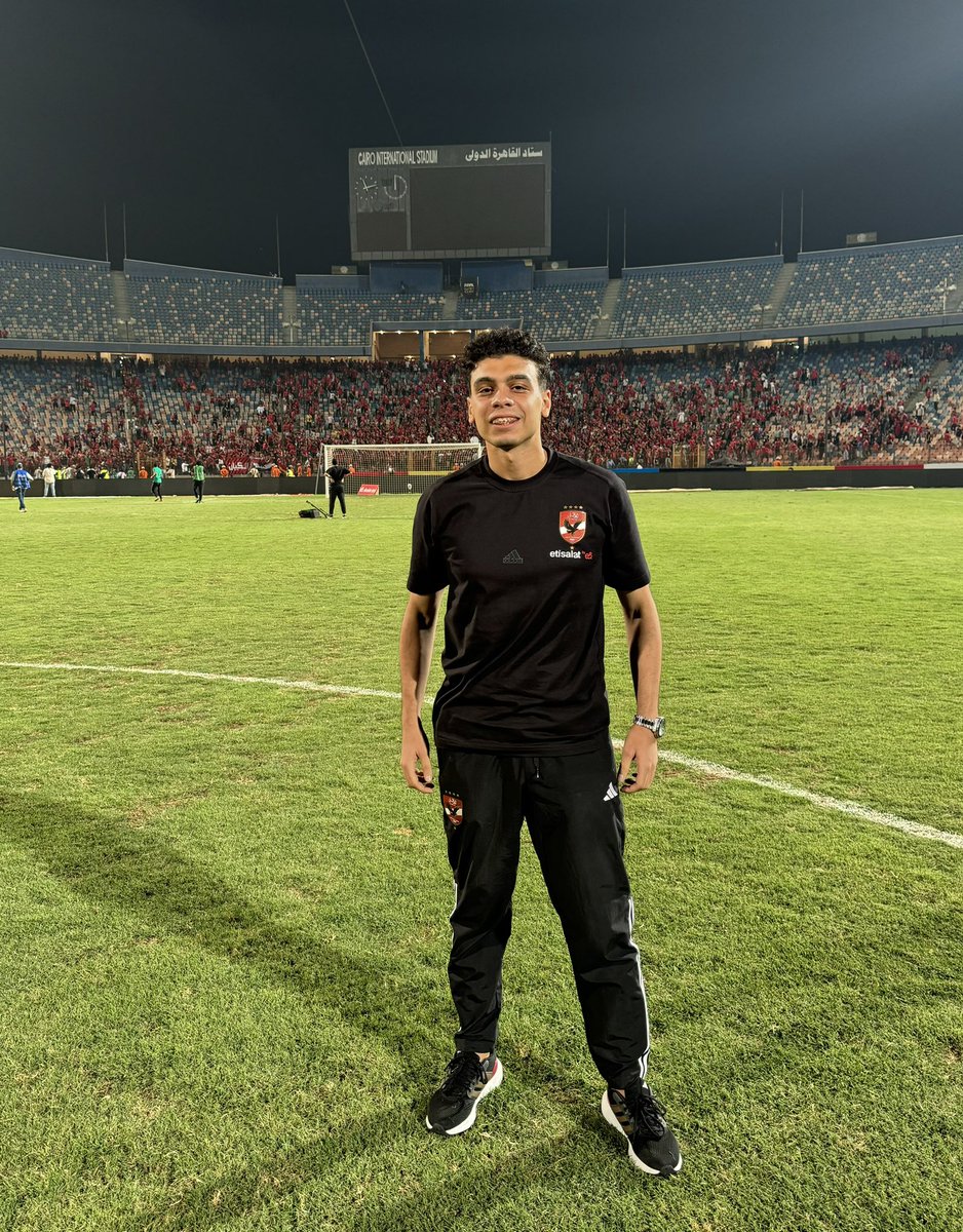 saeedelnahas_'s tweet photo. Happy, Proud and Grateful to be officially a part of my childhood club @AlAhly 🔴 https://t.co/ToInmAxikO