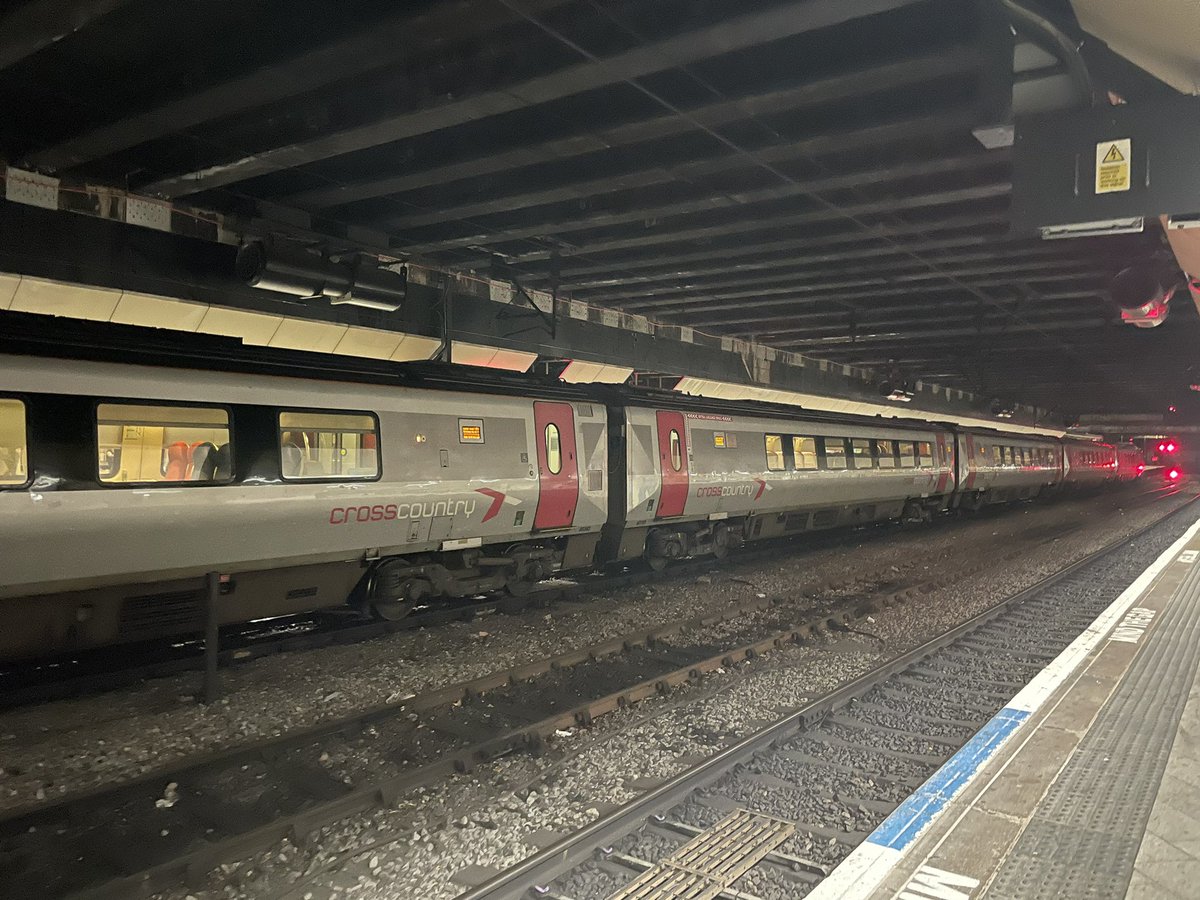 djchughes's tweet photo. @CrossCountryUK why are your trains idling in Birmingham New St with the engines running pushing fumes across the station train is on platform 6 https://t.co/AgkwXsvk6f