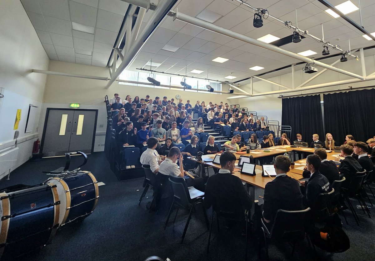 MissKerr tweet media