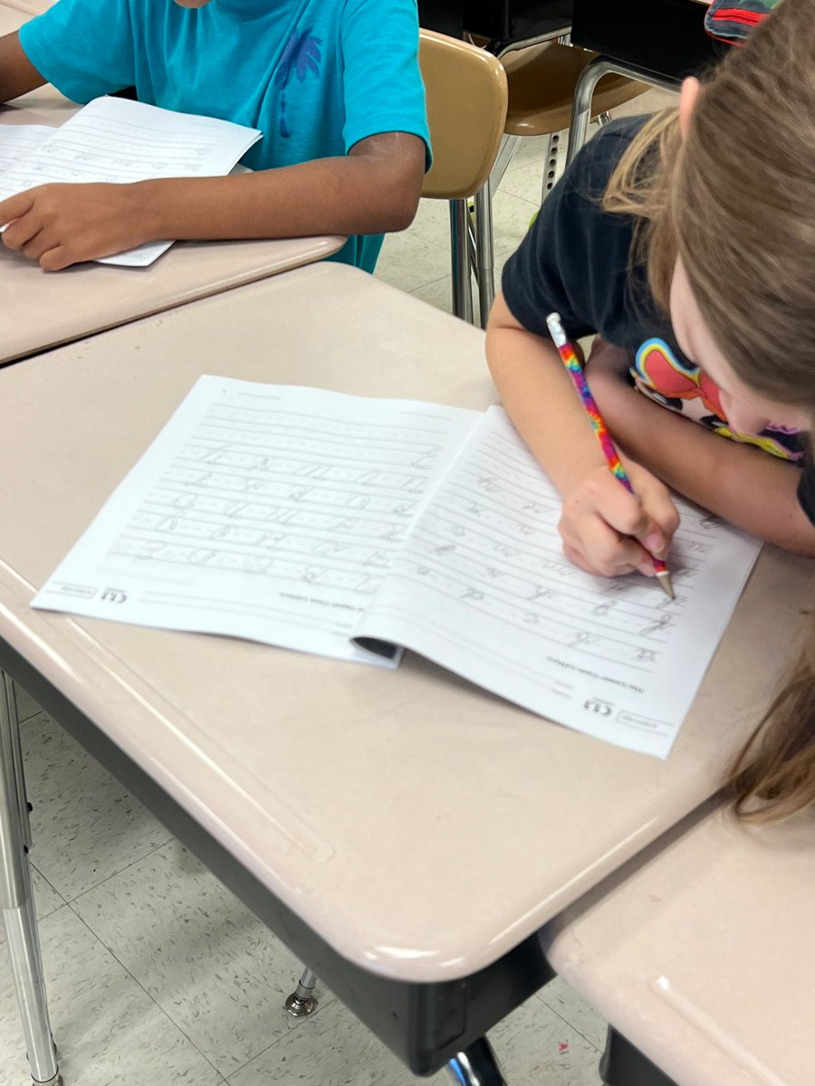 Nicole Schofer tweet media