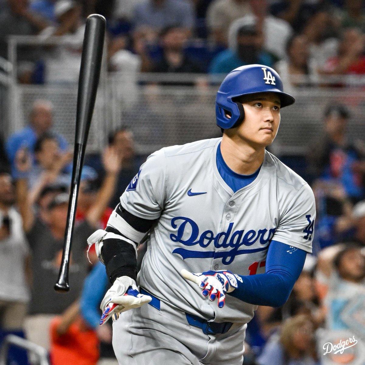 Dodgers's tweet image. Stop and stare at No. 48, Shohei.