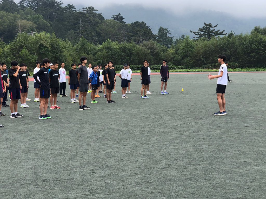 HidaOntakeTArea's tweet photo. #飛騨御嶽高原高地トレーニングエリア で合宿された #トーエネック陸上競技部 ・ #九電工陸上競技部 ・ #日本実業団陸上競技連合 の皆さんが、#下呂市中学校合同部活動 （陸上・駅伝）の皆さんと交流されました😊
皆さんありがとうございました❗️
今後も皆さんのご活躍を応援いたします📣

#御嶽高トレ https://t.co/sZk1fwgkos