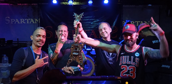 Nueve Noventa se corona en la primera edición de la "Batalla De Bandas: Honor y Gloria" en Caracas crestametalica.com/nueve-noventa-… 

<a href="/NueveNoventa_/">Nueve Noventa</a>

#CrestaMetalica #CrestaReviews #CrestaEnVivo #Reseña #Review #Música #Music