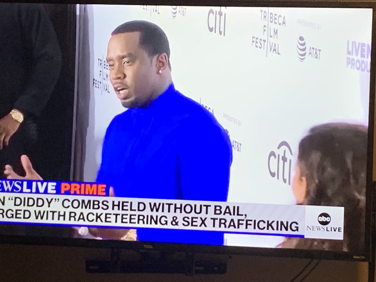 FUK <a href="/Diddy/">LOVE</a> #LOL #TeamCassie