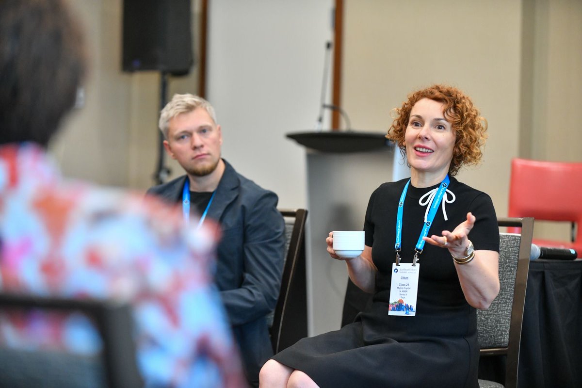 Kauffman Fellows (@kauffmanfellows) on Twitter photo Navigating board dynamics is no easy feat. Huge thanks to <a href="/scmoatti/">SC Moatti</a> (KF25), <a href="/deal_by_deal/">Dmitry ‘Dima’ Kuzmin</a> (KF26) & <a href="/JulesEMiller/">Jules Miller ✨</a> (KF22) for sharing your board war stories at #KFSummit. Your insights remind us we're not alone and help us all grow as better leaders. Navigating board dynamics is no easy feat. Huge thanks to <a href="/scmoatti/">SC Moatti</a> (KF25), <a href="/deal_by_deal/">Dmitry ‘Dima’ Kuzmin</a> (KF26) & <a href="/JulesEMiller/">Jules Miller ✨</a> (KF22) for sharing your board war stories at #KFSummit. Your insights remind us we're not alone and help us all grow as better leaders.