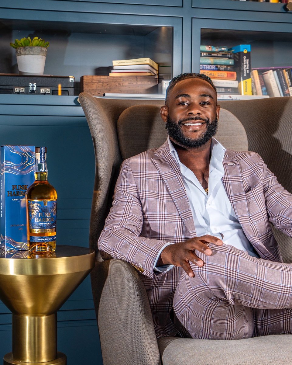 funkmasterMMA's tweet image. I appreciate all the feedback on this passion project of mine ❤️ Feeling more and more like a proper businessman. You can get your signed bottle now, only on my @FunkHarborRum website. Link below 👇🏾 
-
funkharborrum.shop 
•
#FunkHarbor #RumLovers #Rum