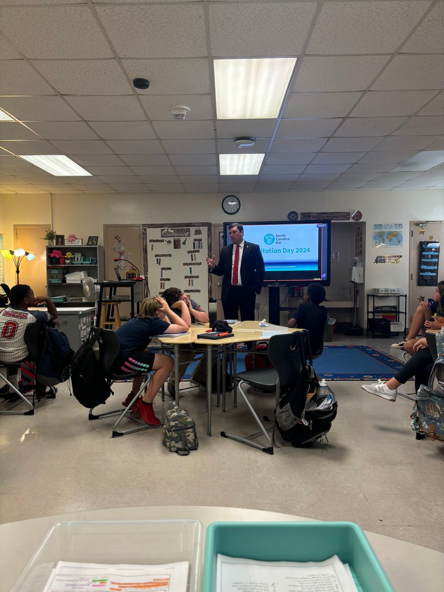 SCBarYLD's tweet image. As we wrap up Constitution Day, our young lawyers across the state have been in schools today, engaging students with presentations on civics and the Constitution!
