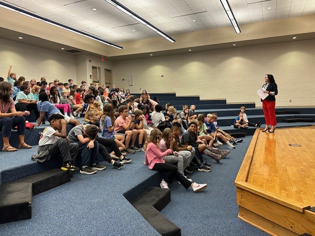 SCBarYLD's tweet image. As we wrap up Constitution Day, our young lawyers across the state have been in schools today, engaging students with presentations on civics and the Constitution!
