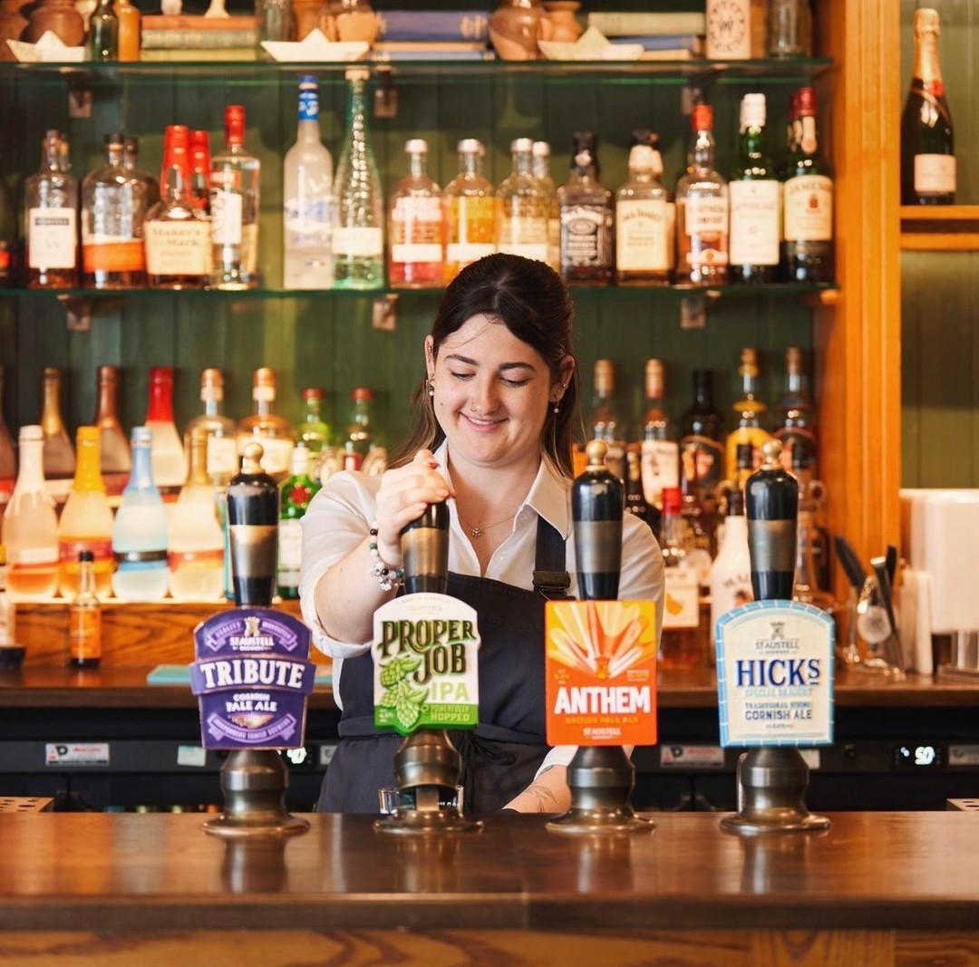 SAFGwholesale's tweet image. It&apos;s #CaskAleWeek2024 🍻 This Thursday (19th Sept) marks the start of Cask Ale Week. An opportunity to raise awareness about the diversity of cask ale. This could be through tasting sessions &amp;amp; beer flights to competitions. 

Stock up on Cask Ale Here &amp;gt; bit.ly/3MML4D4