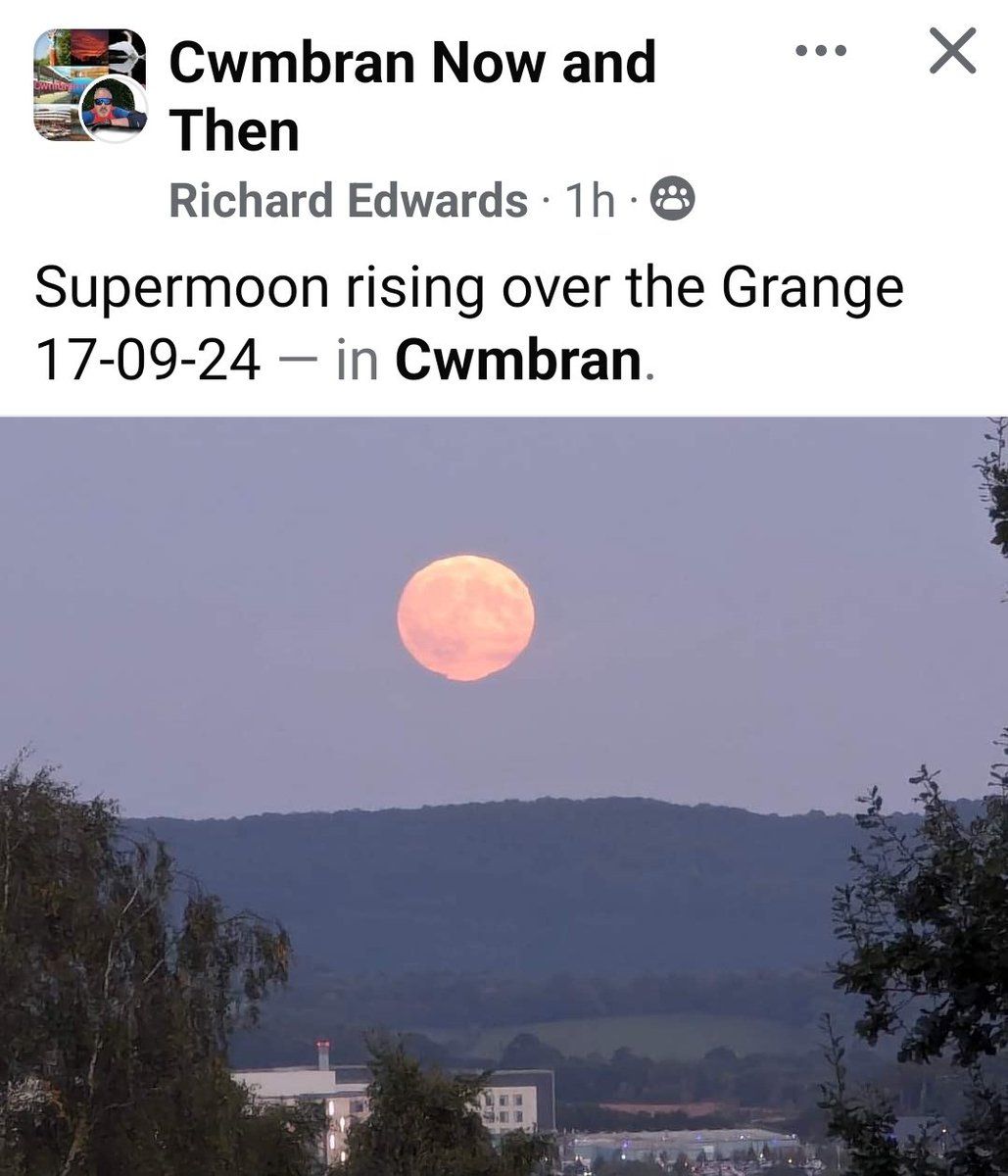 Absolutely gorgeous #Supermoon tonight over GUH <a href="/AneurinBevanUHB/">Aneurin Bevan University Health Board</a> 
I couldn't capture it but someone clever over on Facebook did.
