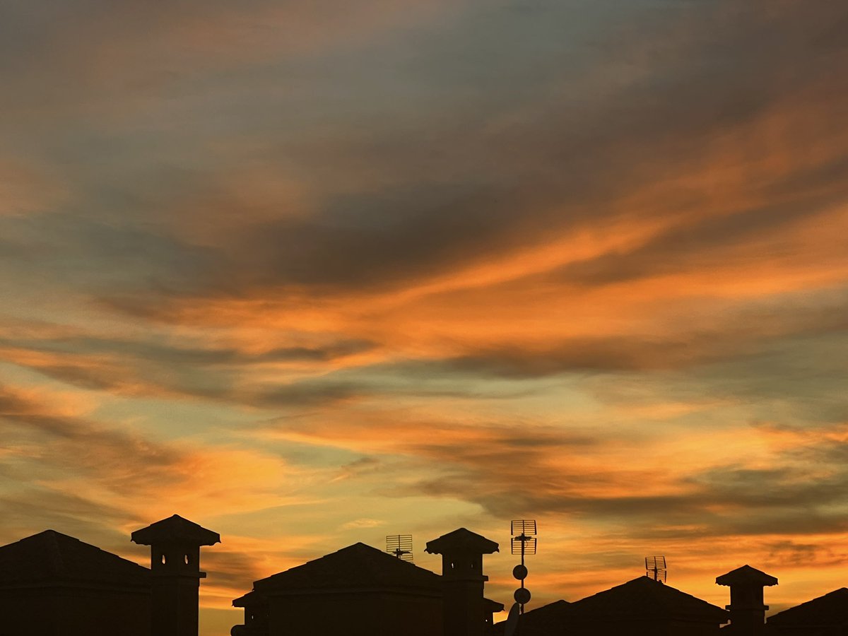 I love a beautiful sky.. evening sky to sunset. #sunsetphotography #sky
