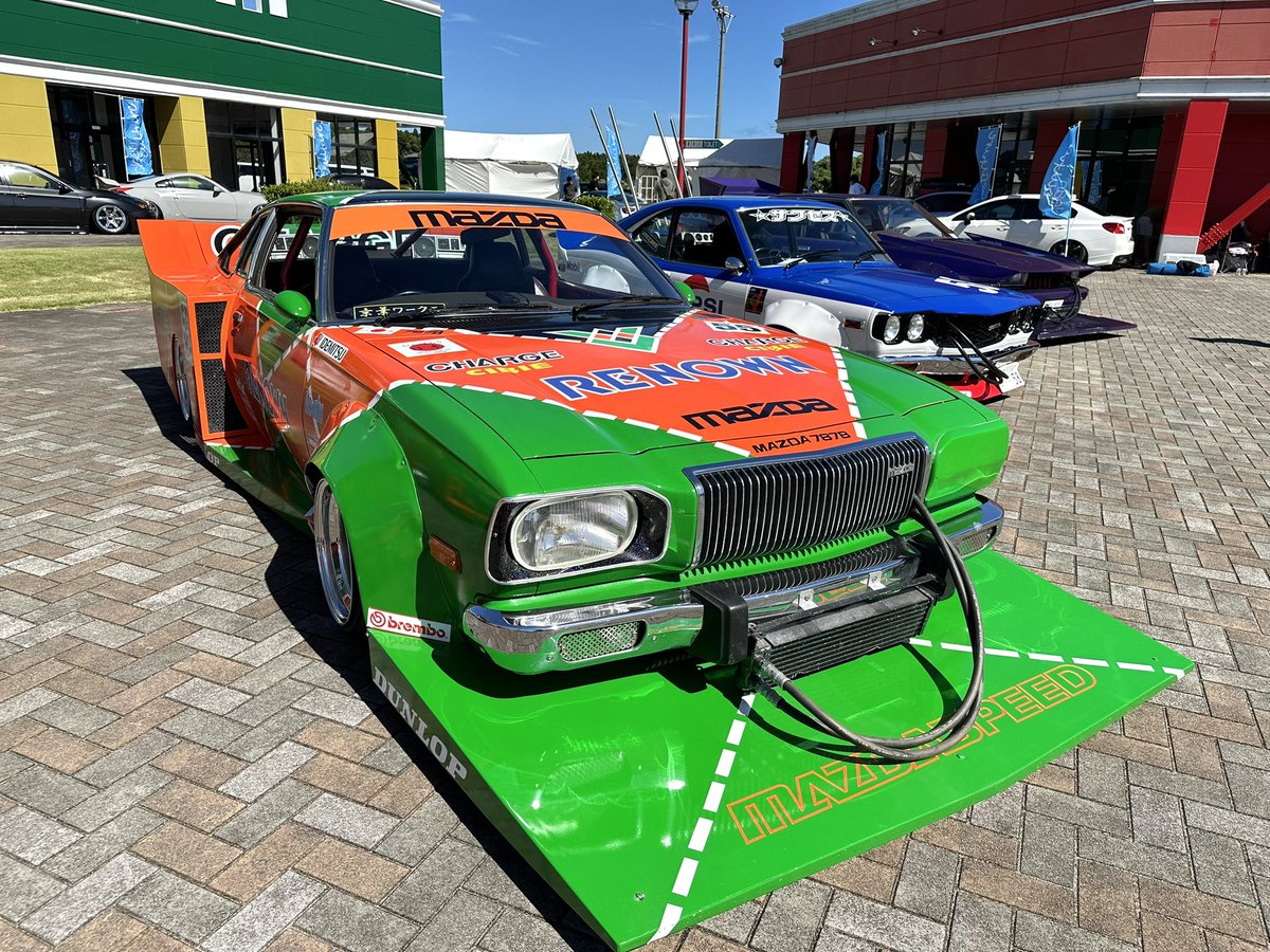 VAVI24817653's tweet photo. 2024 Clean Culture Japan クリーンカルチャージャパン 旧車 街道レーサー 
#CleanCultureJapan
#cleanculture #LincolnContinental
#クリーンカルチャー
#マツダコスモ
#リンカーンコンチネンタル #旧車
#街道レーサー https://t.co/TucAjbzhom