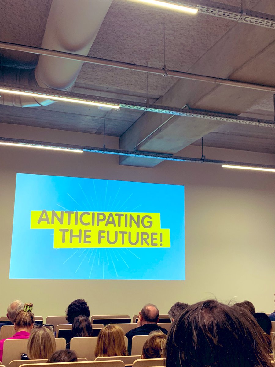 ingeesselen's tweet image. Academiejaar #Howest  in #Brugge openen in stijl en klaar voor de toekomst @de_kat__ @LievenDeswaef