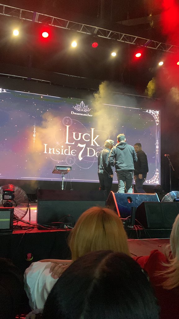 olddeukae's tweet photo. we are inside!!!
#DreamcatcherInChile https://t.co/mAtlLKrVYn