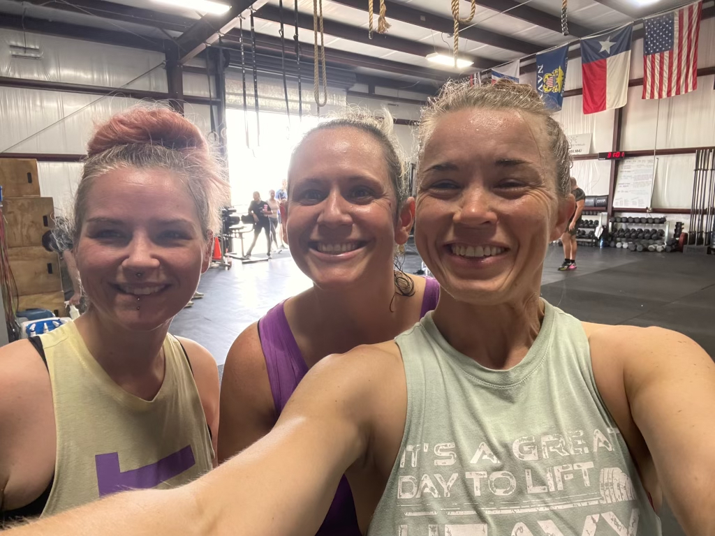 CrossFitVirilis's tweet photo. 09.18.2024
Workout of the Day~

"Kriss Kross Will Make Ya"

4 rounds  of ~
400-m run
10 squat snatches (135/95)
For Time https://t.co/bWsyxvTQVD