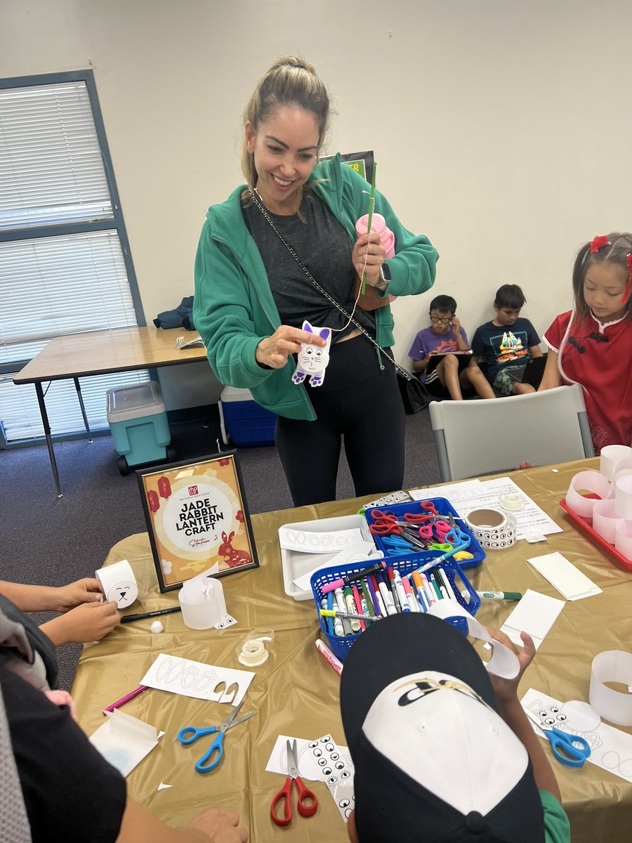 Happy Mid-Autumn Moon Festival! What a treat to have MIP coordinate arts and crafts for our students. Thank you volunteers and Cindy Ong for organizing this!