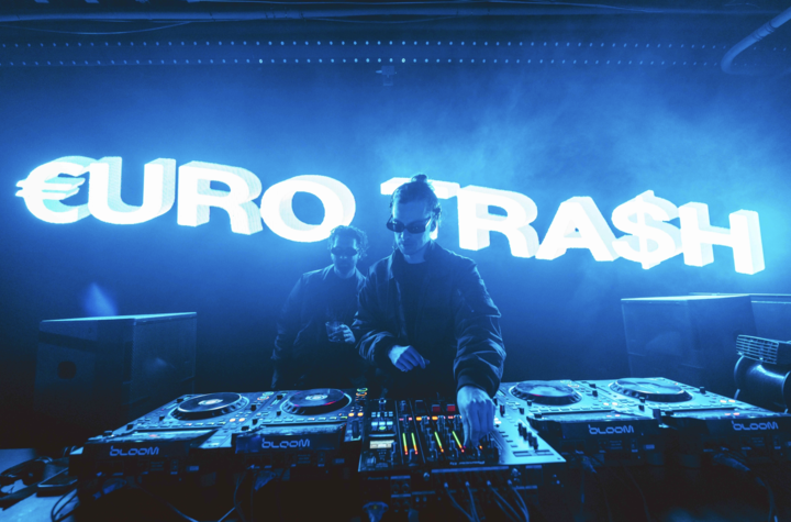 BloomDTSD's tweet photo. It was a non$top party with @yellowclaw’s €uro Tra$h, plus Dj Tripps and @officialxchon 💰🔥 
Check out full pics on our website https://t.co/OGBXqYy2gz
